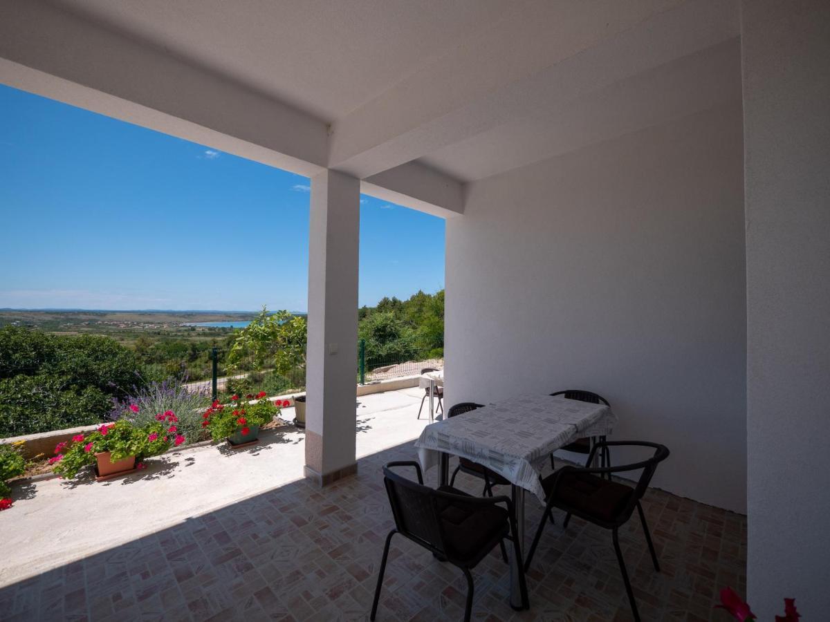 Apartments Tri Mora Ražanac Kültér fotó