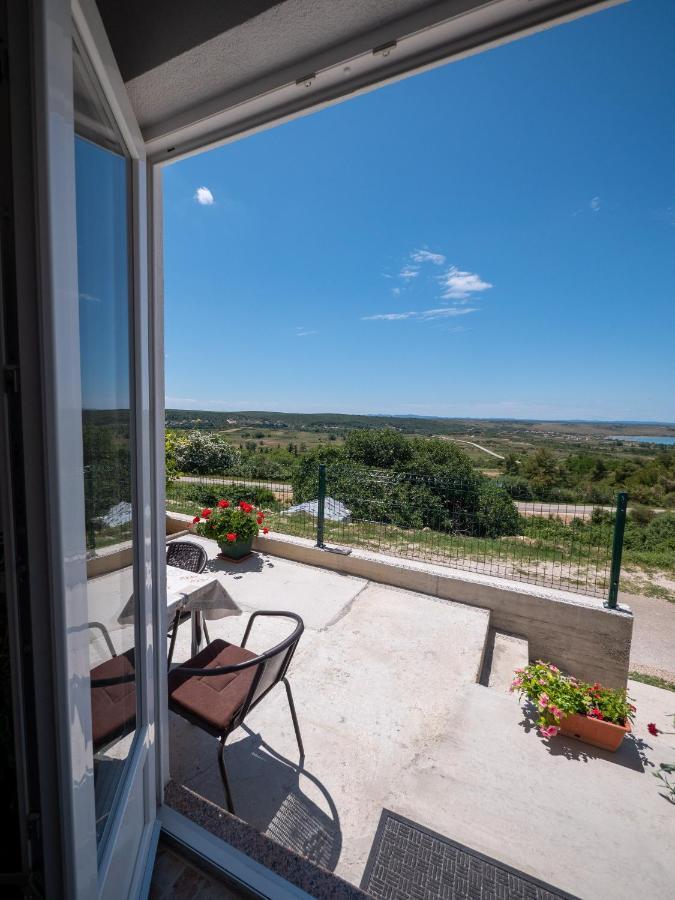 Apartments Tri Mora Ražanac Kültér fotó