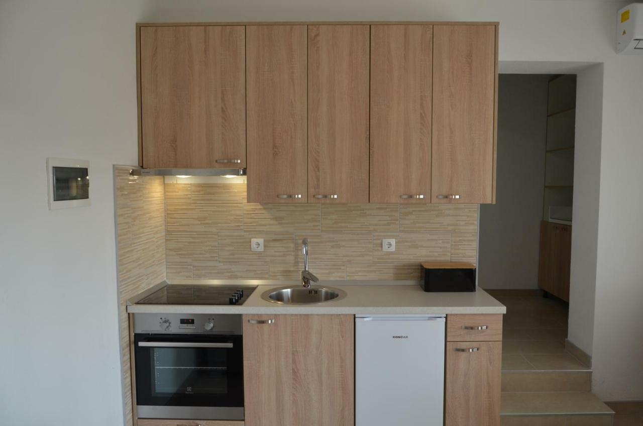 Apartments Tri Mora Ražanac Kültér fotó