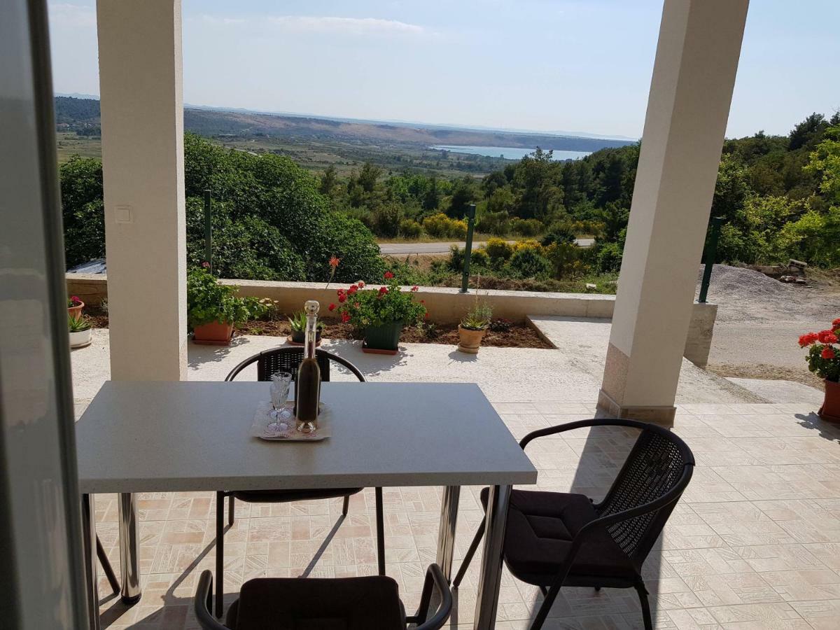 Apartments Tri Mora Ražanac Kültér fotó